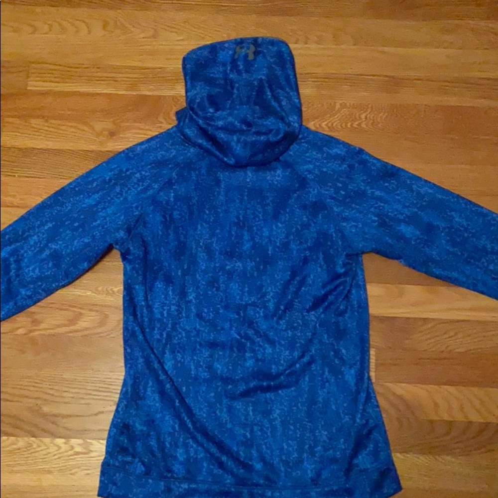Sweatshirt - Picture 2 of 2